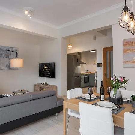 Old Harbor Luxury Living Chania *