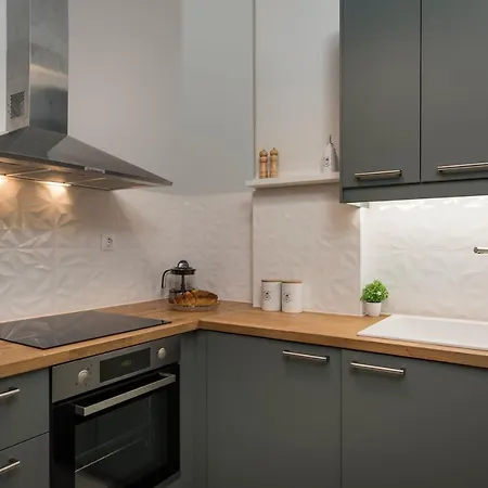 Old Harbor Luxury Living Chania Apartment